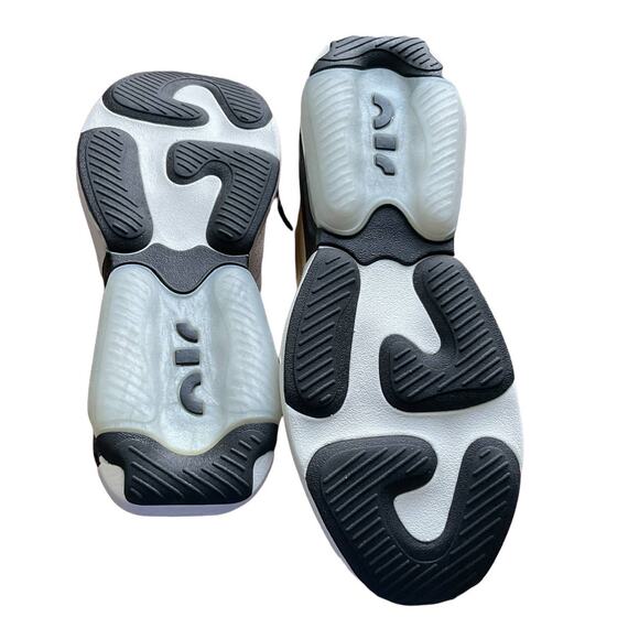 Nike‎ Air Max Verona Women's 12 *NWT - Picture 5 of 7